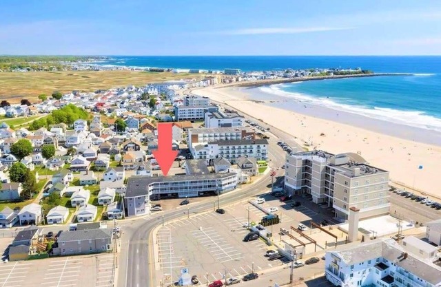 Steps from Beach | Pool | Parking | Sleeps 6