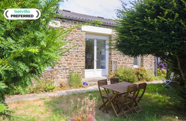 Stone House by Les Godelins Beach, Goëlo Coast