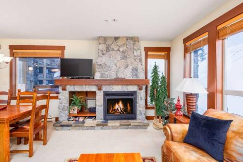 Stonegate Resort Unit A104