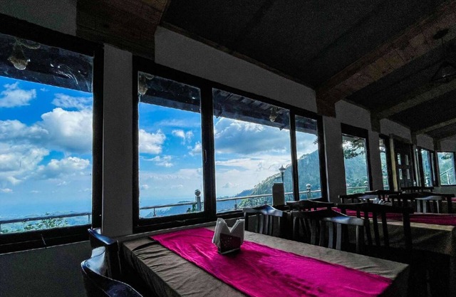 Stoneshed Resort And Hotel