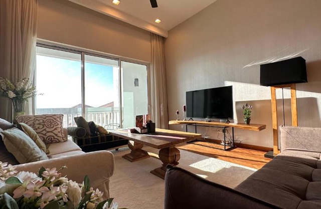 Straits Quay Highest & Spacious Seaview Suite - 2