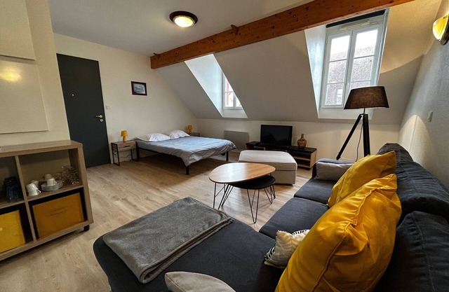 Studio 200m from spas with pool, parking, and WiFi