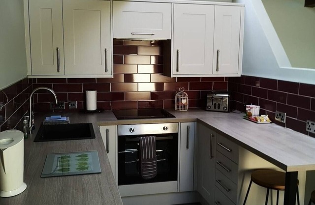 Studio 3A, The Carriage House, York 5m. Village.