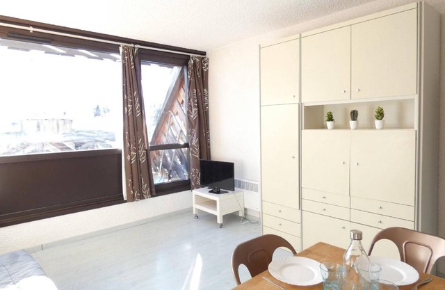 Studio 4 pers avec balcon, Piau-Engaly - Sud, TV, Lave-vaisselle, Lave-linge, Casier à skis - FR-1-457-258