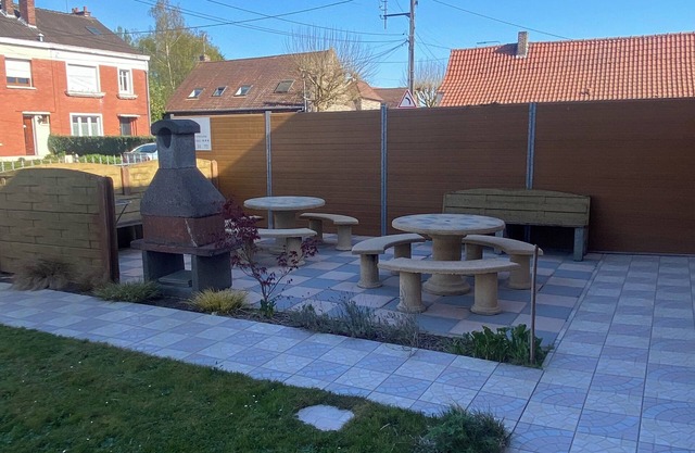 Studio 700 metres from the spa