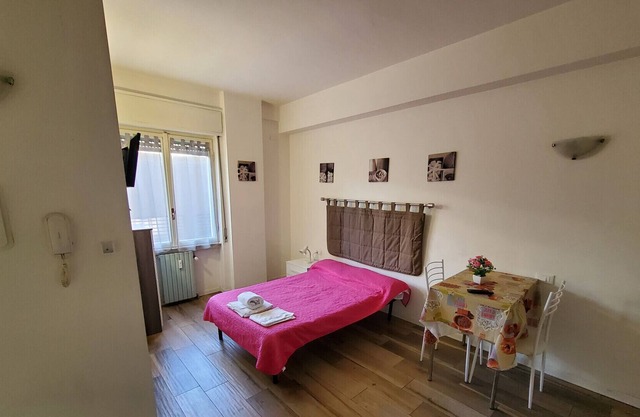 Studio Apartment 3