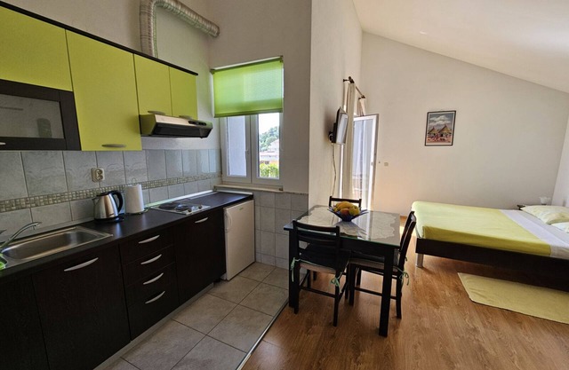 Studio apartment in Duće with Seaview, Balcony, Air condition, WIFI (5067-6)