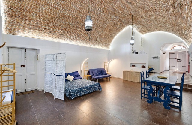 Studio Apartment 'Casa Al Mare' with Sea View and Air Conditioning