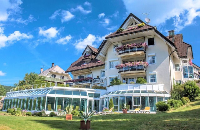 Studio Apartment 'Sunset' with Lake View, Private Terrace and Wi-Fi