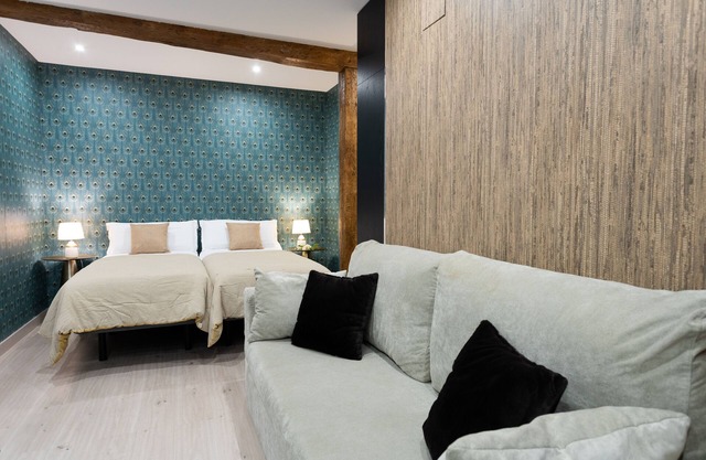 Studio Apartment with Street View