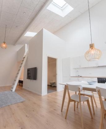Studio Apartments Close To Airport