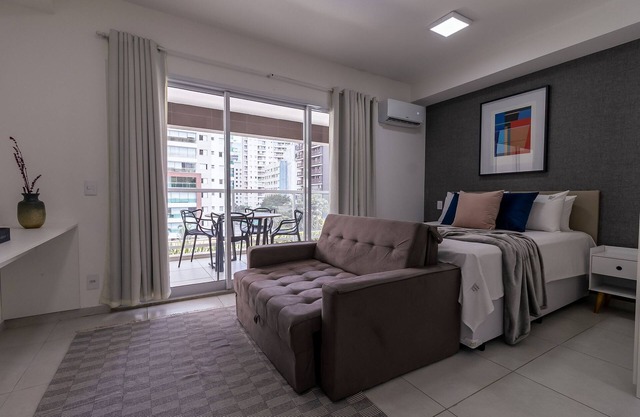 Studio at Augusta st | 200mbps | garage | pool