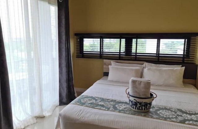 Studio at The Lantern Suites with Maid Service