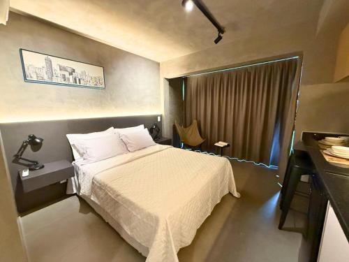 Studio Av Paulista, Consolação