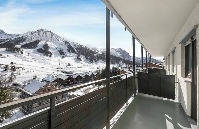 Studio Blue Petit, Sestriere, Italy