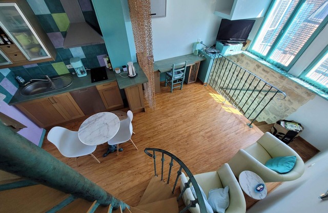 Studio duplex totally independent