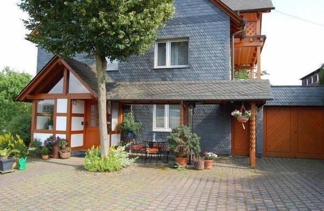 Studio flat with a view of the water