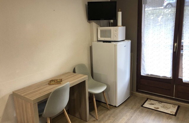 Studio for 6 near the ski slopes