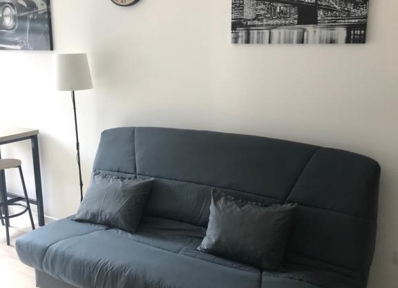 Studio moderne au calme