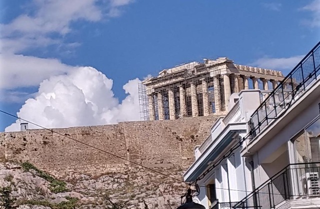 Studio Next to Acropolis