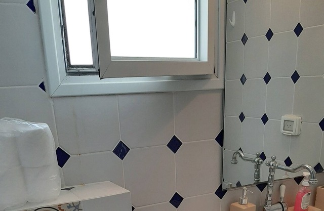 Studio Right Sea & port view !100 meters to Mezizim beach