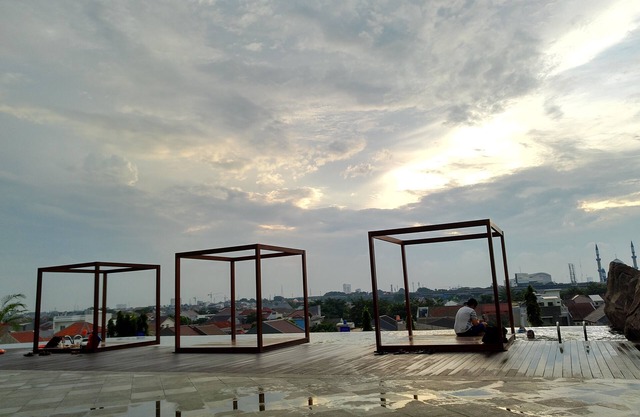 Studio Room @ Apartment Grand Kamala Lagoon Bekasi Barat