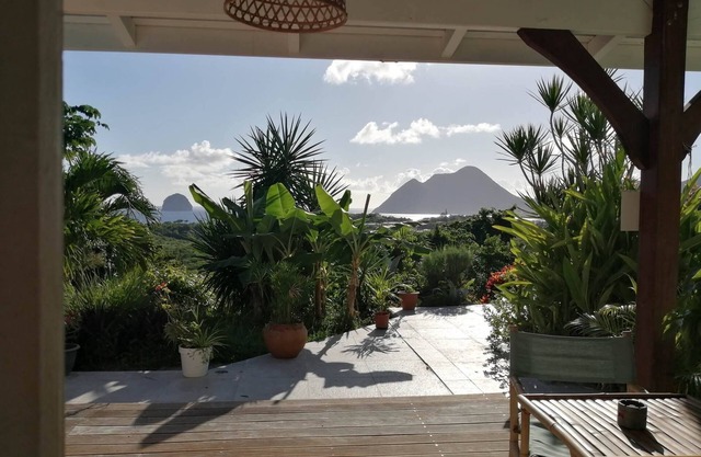Studio sea view on the rock and the bay of the Diamond