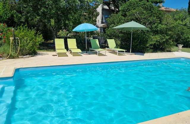 Studio tourterelle lou magnan Grospierres