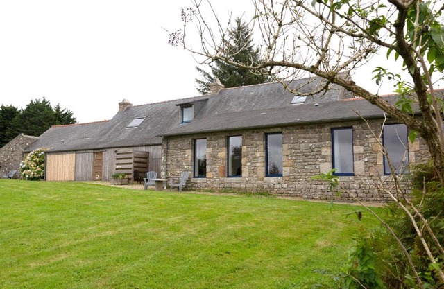 Studio vue magique proche Locronan