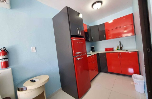 Studio walking distance to the Ocean