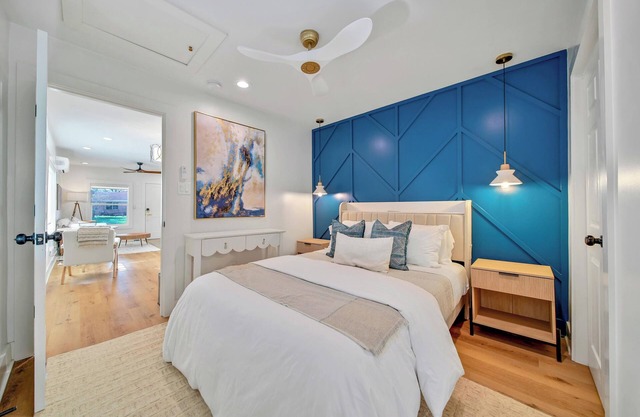 Stunning 1 Bed/1 Bath only 4 Miles from IAH