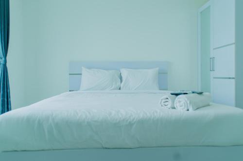 Stunning 1BR without Living Room at Bintaro Embarcadero Suites Apartment By Travelio