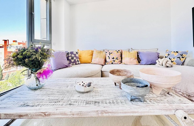 Stunning 2-Bed Apartment in Madrid