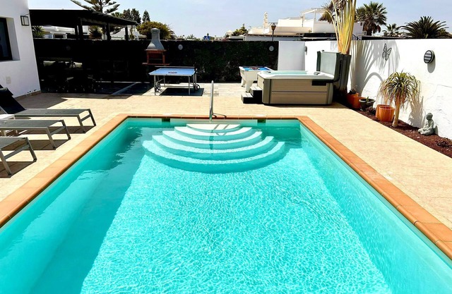 Stunning 3 Bed 2 Bath Villa in Playa Blanca