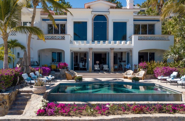 Stunning 4 BR Luxury Villas del Mar 481 w/Ocean View, Heated Pool, A/C + More!
