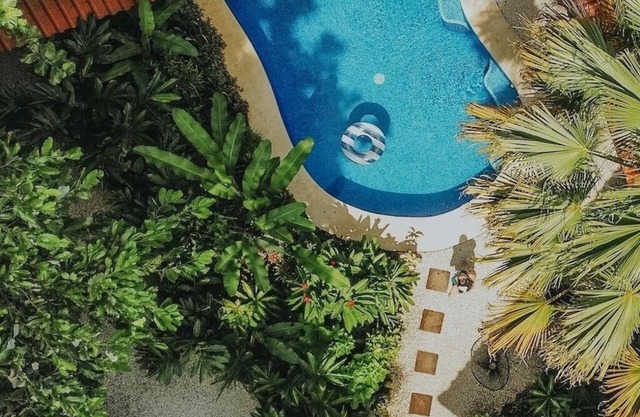 Stunning 6-Villa Retreat - Walking Distance to Town and Beach