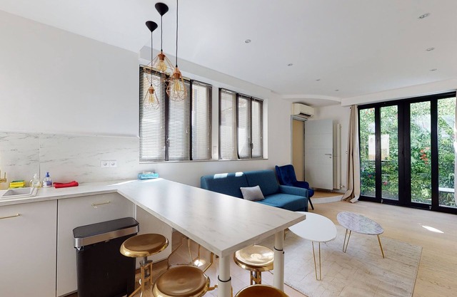 Stunning and Luxurious 3BR Loft 5min Paris in Boulogne Heart