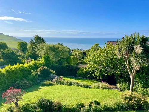 Stunning Charmouth Property with Bay views!
