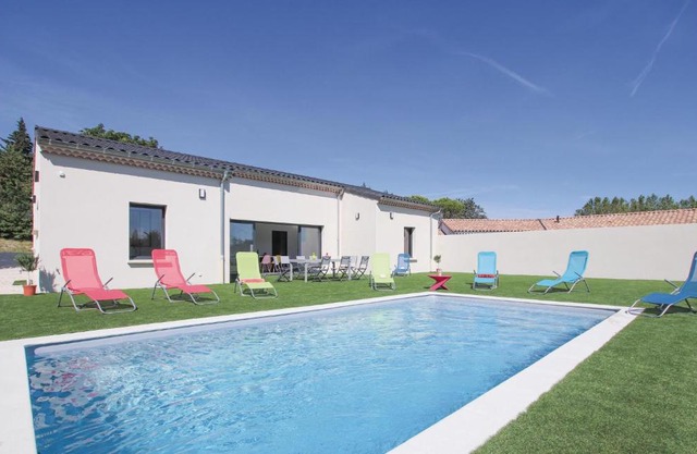 Stunning home in Portes en Valdaine with 4 Bedrooms, Private swimming pool and Outdoor swimming pool