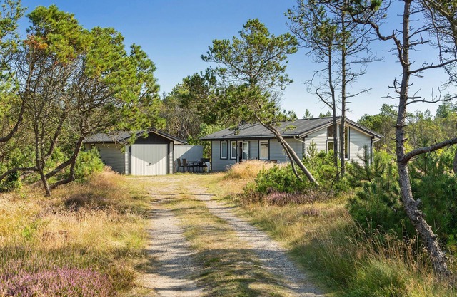 Stunning home in ålbæk with WiFi