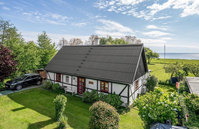 Stunning home in Præstø with kitchen