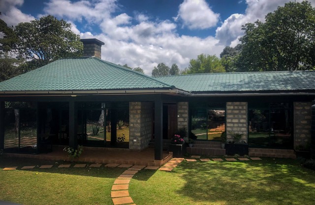 Stunning Karen Home With Modern Amenities