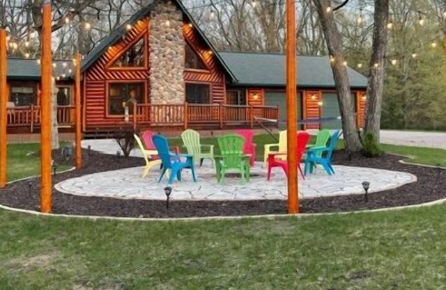 Stunning Log Home - Lake, Full Recreational Wilderness Area, Sand Valley Golf