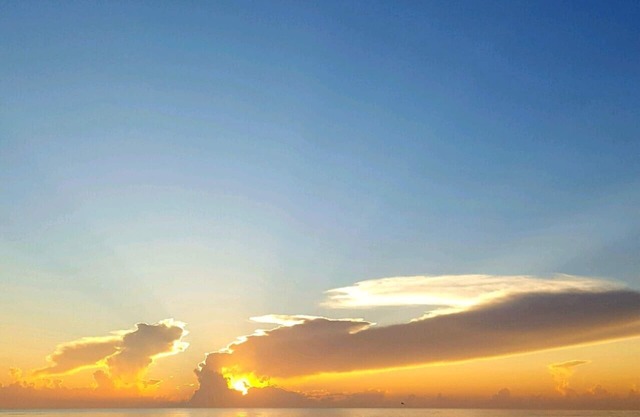 Stunning Oceanfront 2BR/2BA Condo with Breathtaking Views and Beach Access!