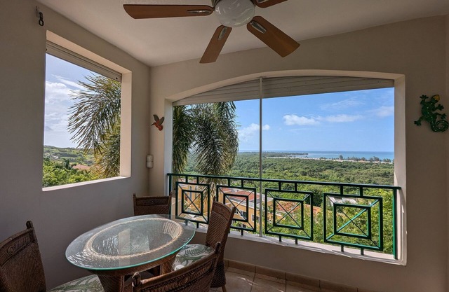 Stunning Ocean View Rooftop Villa