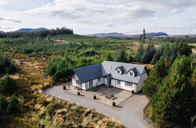 Stunning private villa for 6 guests with WIFI, TV, patio and panoramic view