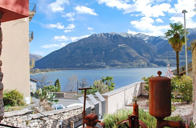 Stunning private villa for 4 people with A/C, WIFI, TV, patio, pets allowed and panoramic view