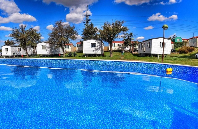 Stunning private villa for 6 people with A/C, WIFI, pool, terrace and pets allowed