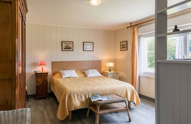 Stunning private villa for 2 people with TV and patio