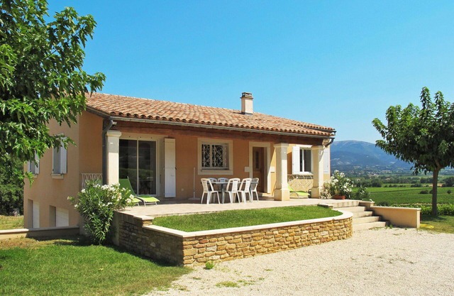 Stunning private villa for 6 people with WIFI, TV, terrace and pets allowed